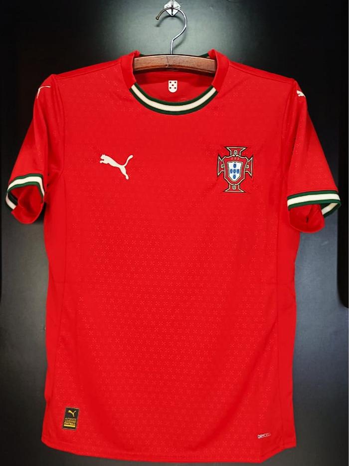 Gambar Portugal 2025 Home. BNWT. Original Jersey. 779 190 01 - Small dari safe store ina undefined Tokopedia