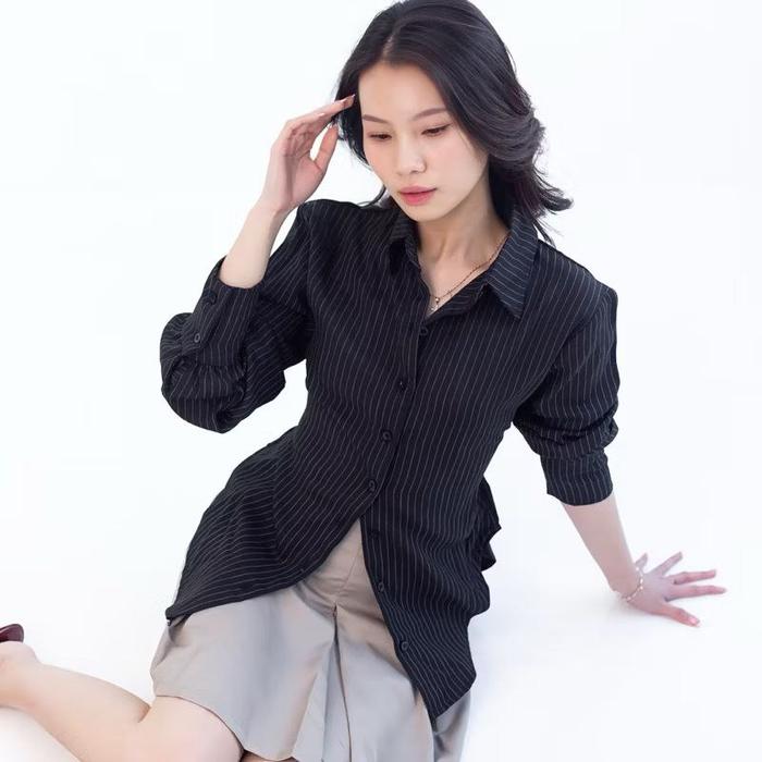 Gambar Luna Stripe Kemeja Fitted - Baju Wanita Fit Atasan Wanita Stripe Salur Basic Casual press body pinggang tali - HITAM, M dari RR.GALLERY undefined Tokopedia