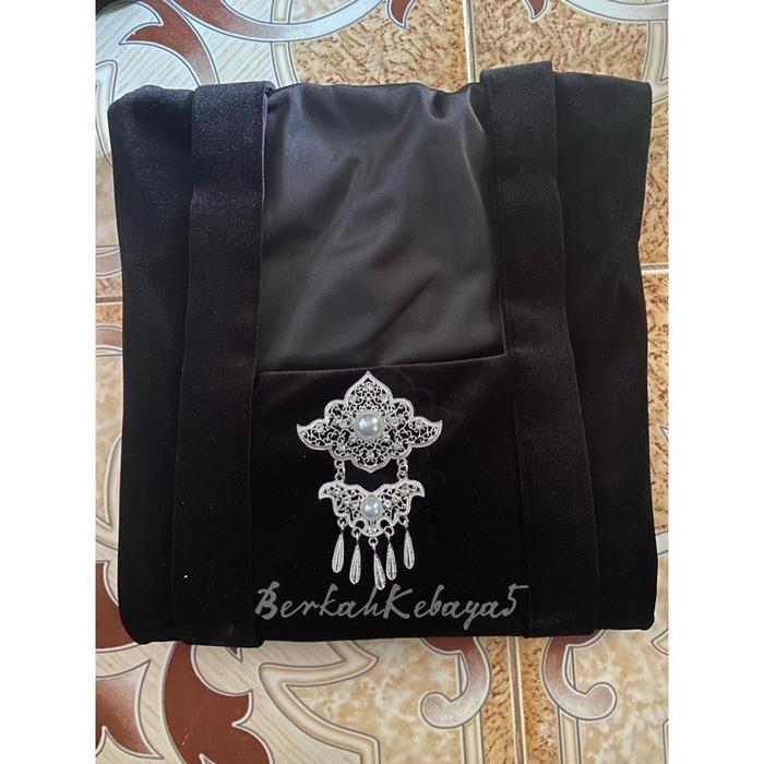 Gambar KEBAYA BLUDRU TUNIK KUTU BARU TERMURAH - Hitam, S dari BerkahKebaya5 undefined 5 Tokopedia