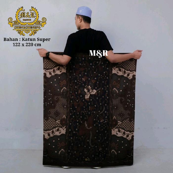 Gambar Sarung Batik M&R Pekalongan Prabu Kuncoro Katun Premium dengan Motif Baru dan Apik - Mewah - KUNCORO SOGAN dari Batik m&r undefined Tokopedia