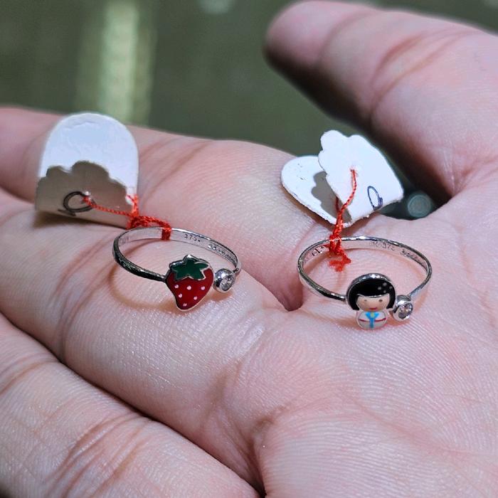 Gambar cincin anak putih karakter lucu dari sinarindahciledug undefined Tokopedia