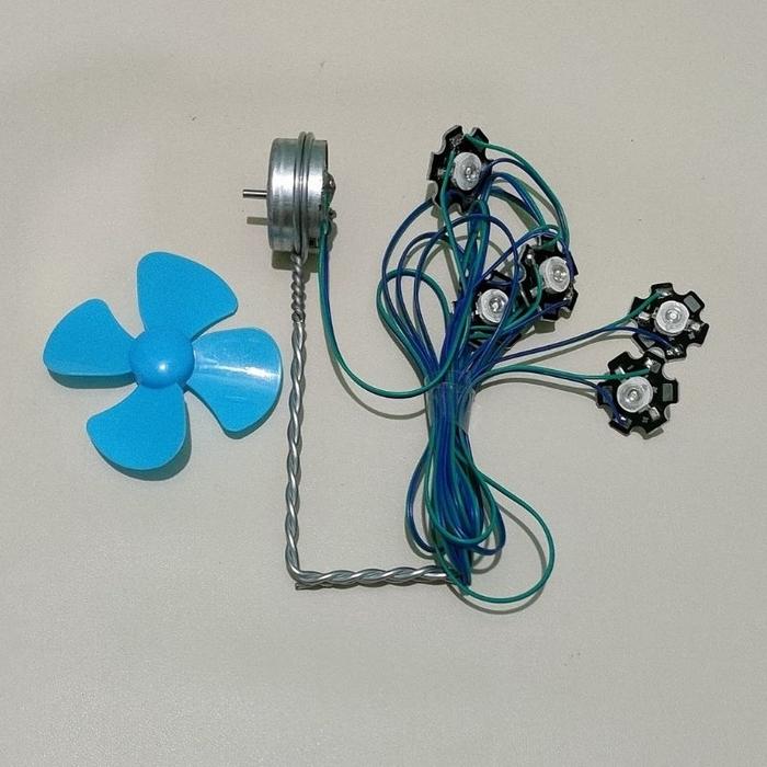 Gambar Lampu Layangan Dinamo Dvd Led Hpl Super Terang Murah Siap Pakai - 5 HPL, Hijau dari irzideastore undefined 3 Tokopedia