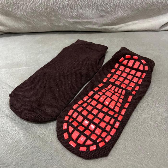 Gambar ONLYONE12 Kaos Kaki Pendek Anti Slip Dewasa / Kaos Kaki Yoga Pilates Anti Slip / Kaos Kaki Olahraga Anti Slip Pria dan Wanita / Kaos Kaki Pendek Sport Mata Kaki / Kaos Kaki Short Mesh Anti Slip Laki-Laki Dan Perempuan OLGA 189 - Cokelat dari BitsCorp undefined Tokopedia