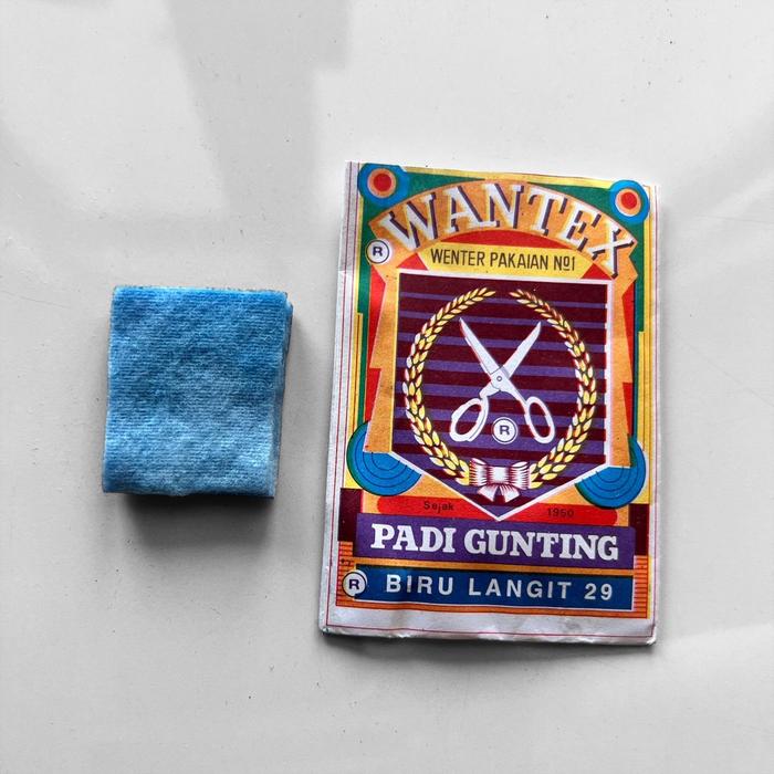 Gambar Wantex Biru Langit Padi Gunting Wenter Pewarna Warna Warni Tie Dye Baju Sumbo Sumba Kain Cotton Satuan Ecer Jumputan Art Celup Wentek Serbuk Coloring Color Jumput Craft Crafting Kerajinan Jeans Sepatu Jaket Sweater Bahan Seni dari Grosir Prakarya undefined Tokopedia
