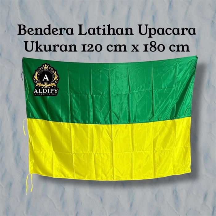 Gambar Bendera latihan upacara bahan satin ukuran 120 cm x 180 cm pakai tali ikat dari aldipy.Adv undefined Tokopedia