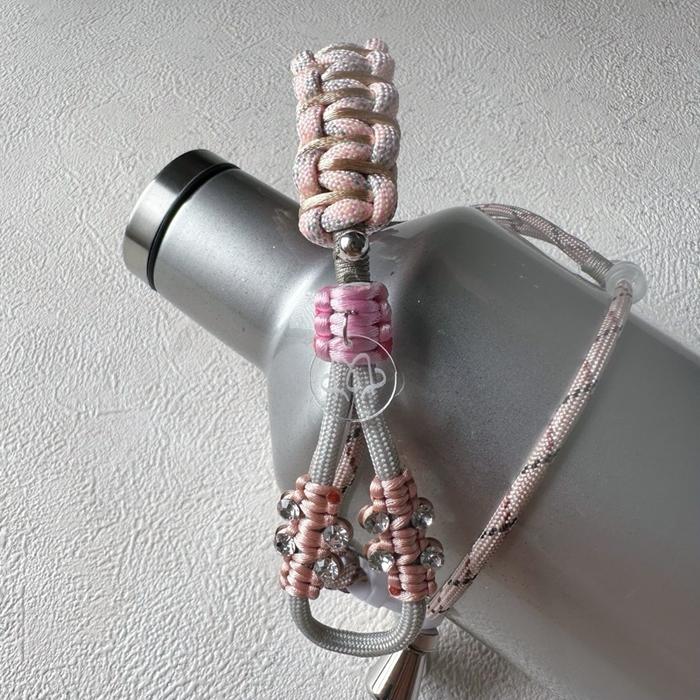 Gambar [READY STOCK] CUSTOM bottle strap | Strap Botol Minum Aestethic | Tali Botol | Tali Corkcicle | Tali Owala - Peony dari Manikini undefined Tokopedia