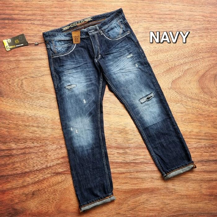 Gambar Celana Jeans Sobek Lapis Cello Jumbo Standar - Navy, 34 dari casport undefined Tokopedia