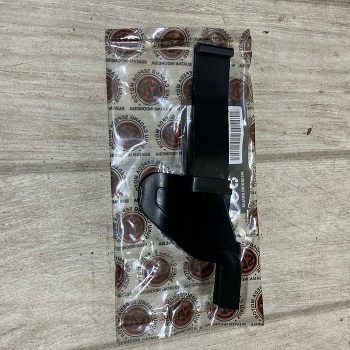 Gambar Damper Karet Tutup Cover Kipas Magnet Magnit Air Shround F1zr F1z Fizr Fiz Zr Force 1 Poswan Baru - segitiga dari Makelar gresik garage_NEW undefined 5 Tokopedia