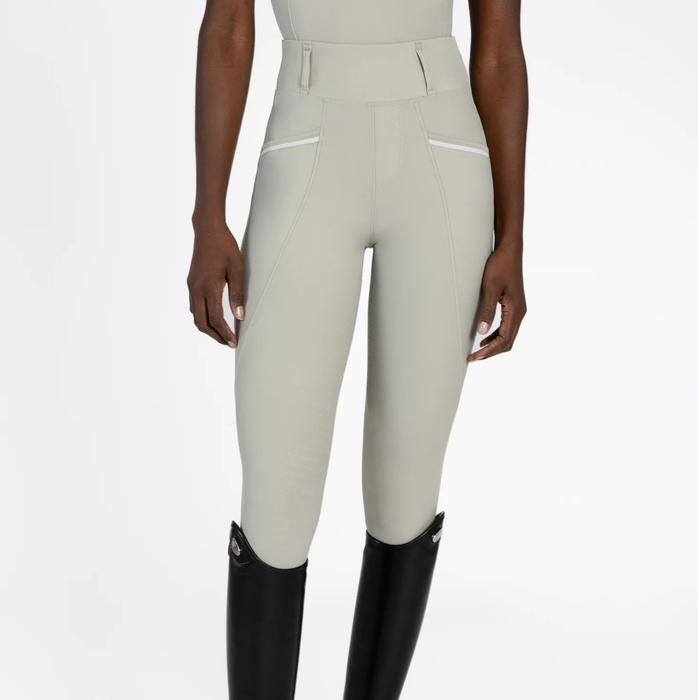 Chexiya pornosi: Pragada ayollarni pulga olib ketishadi. Qiziqarli yalangoch qizlar