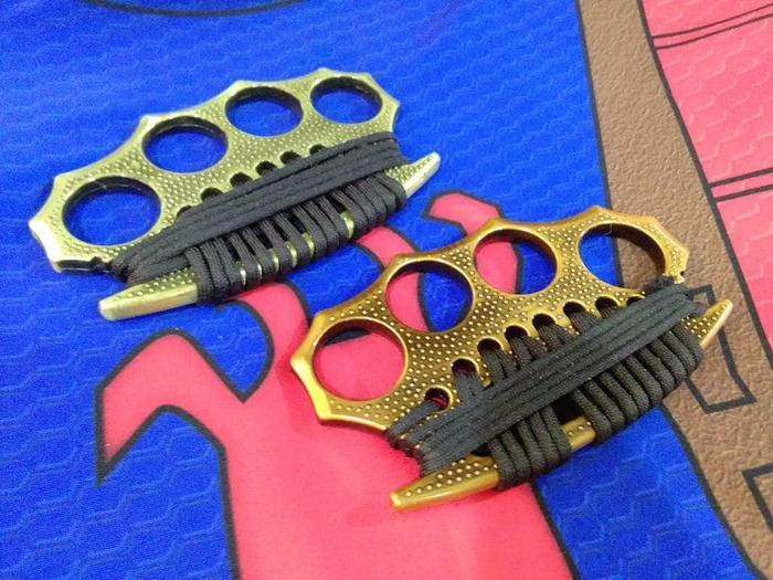 Gambar PREMIUM Tinju Besi Brass Knuckle with Paracord (Roti Kalung / Trackling) dari Guest Item Clips undefined Tokopedia