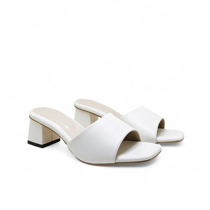 Gambar Sendal Wanita Big Size dari 41 sampai 45 Sendal Heels 3cm Formal - Putih, 42 dari HRY Footwear undefined Tokopedia