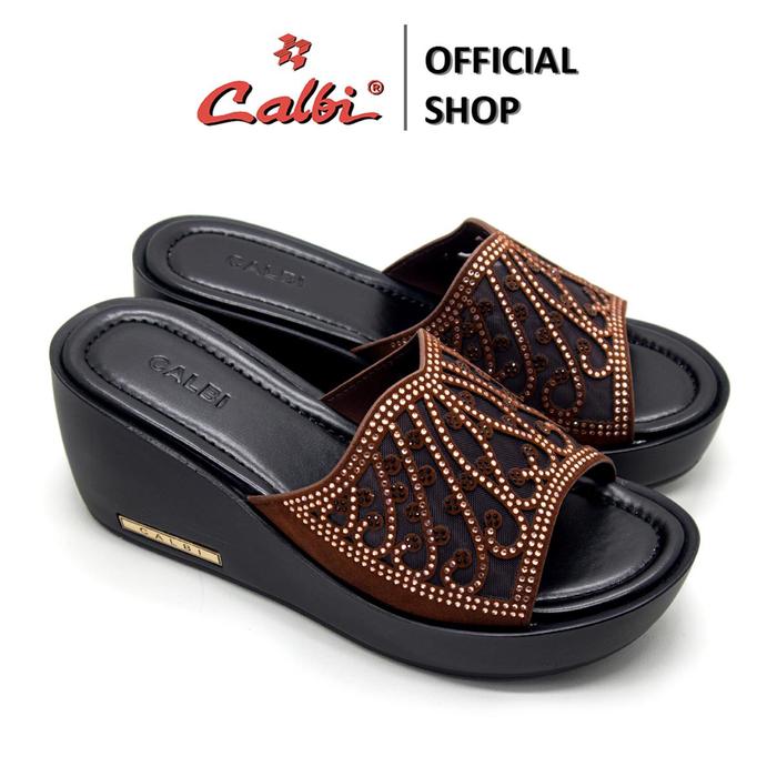 Gambar CALBI KLX 2028 Sandal Wedges Wanita 7cm Permata Motif Anggun Empuk Zaskia - Cokelat, 36 dari Calbi undefined Tokopedia