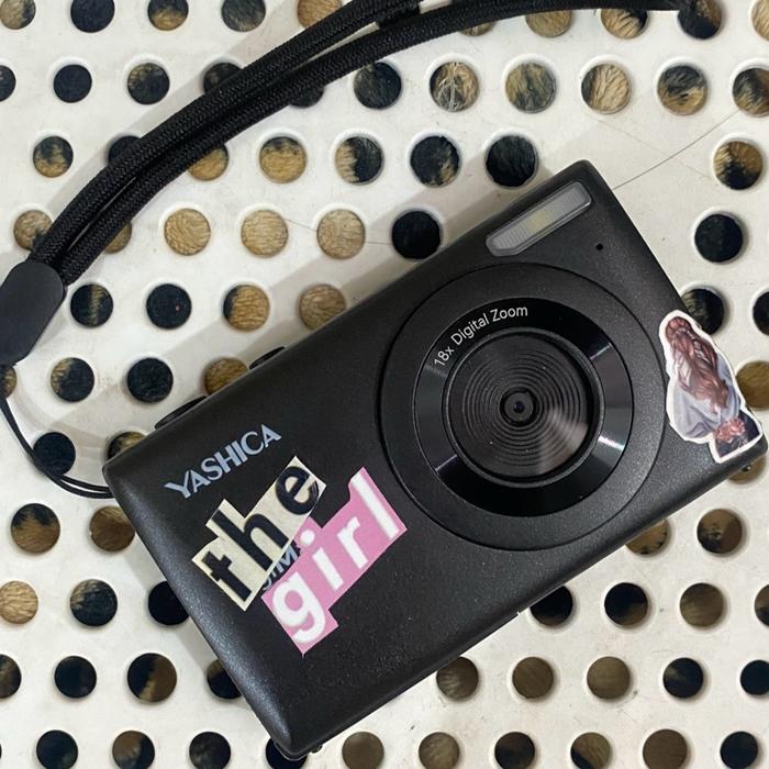 Gambar Yashica DigiMate Compact Digital Camera (Second) Kamera dari Yuliaa54 undefined Tokopedia