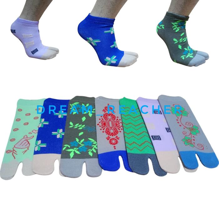 Gambar 3 pasang Kaos kaki jari / kaos kaki jempol pendek wanita / kaos kaki muslimah - motif batik dari GROSIR KAUS KAKI MURAH undefined Tokopedia