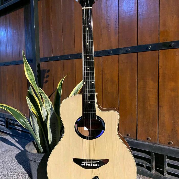Gambar For sale Gitar akustik mulai dari 250k (Free tas gitar+pick) Alamat jl jalan siulan no 21 penatih  Gmaps: "RINGCOUSTIC GITAR BALI SIULAN  (Datang langsung ke toko bisa dpt capo/1set senar) - yamaha apx semi meranti dari Dogllerr undefined Tokopedia