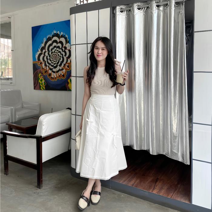 Gambar Nay Skirt Rok Poplin Pita Coquette Skirt Rok Renda byvitafaid - Broken White, Midi dari VITAFA undefined Tokopedia