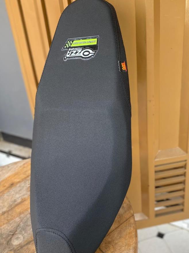 Gambar jok jupiter mx/mx king/mx new/mx old/double seat ozzaa-jok mx kulit ozza dari PUSAT GROSIR JOK MOTOR undefined Tokopedia
