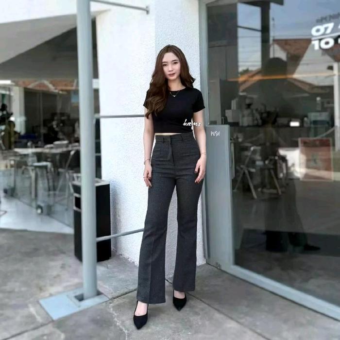 Gambar Kylie Pants - Celana Cutbray Highwaist Pants / Cutbray Flare Pants Wanita - KYLIE - Hitam, S dari hansdenim01 undefined 5 Tokopedia