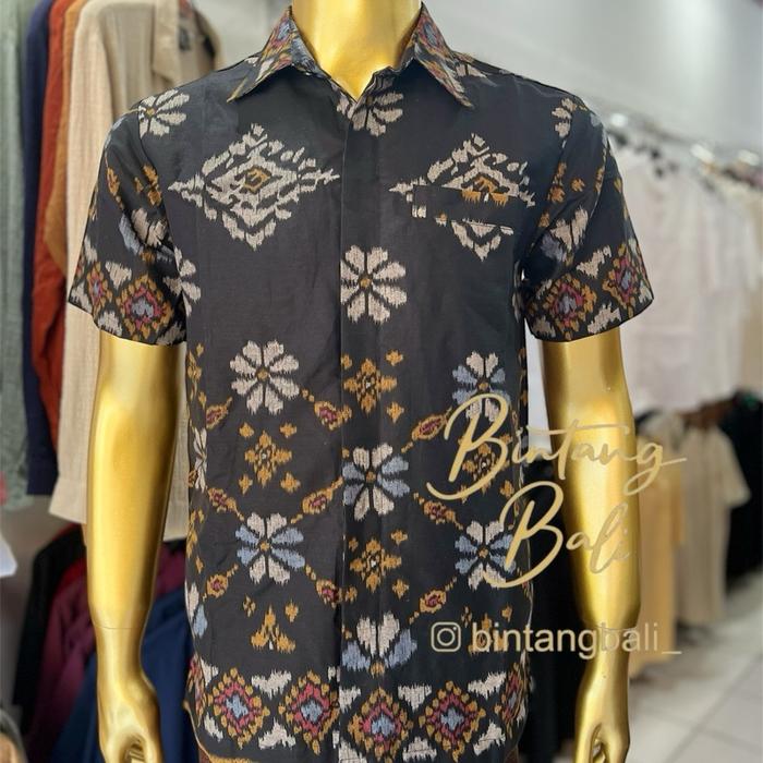 Gambar Kemeja Endek Bali Pria Katun Lengan Pendek JW Hitam Baju Cowok Hem Dewasa - JW Hitam, M dari Bintang Bali Busana undefined 5 Tokopedia