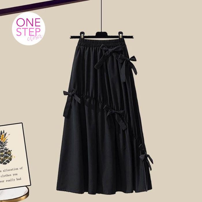 Gambar Rok A-Line Longgar Polos Cute Korean Style Hitam Putih (R1-001-1129) - Hitam dari One Step Closer_NEW undefined Tokopedia