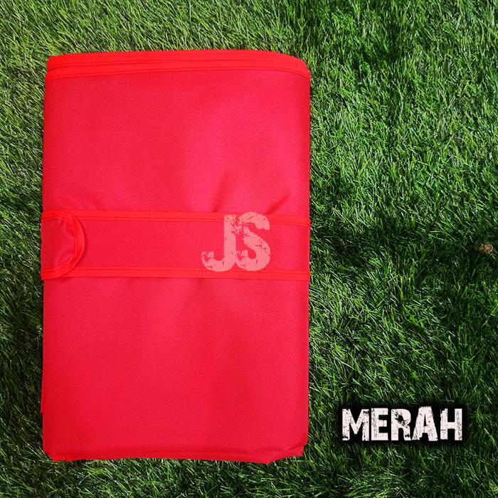 Gambar Tikar Piknik Lipat Super Jumbo Waterproof Anti Slip 300x400 - MERAH, 3 x2 METER dari AViviLane undefined Tokopedia