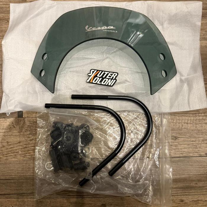 Gambar Piaggio Cafe screen flyscreen short smoke Vespa GT Series GTS 300 150 hpe iget keyless - smoke dari skuterkoloni undefined Tokopedia