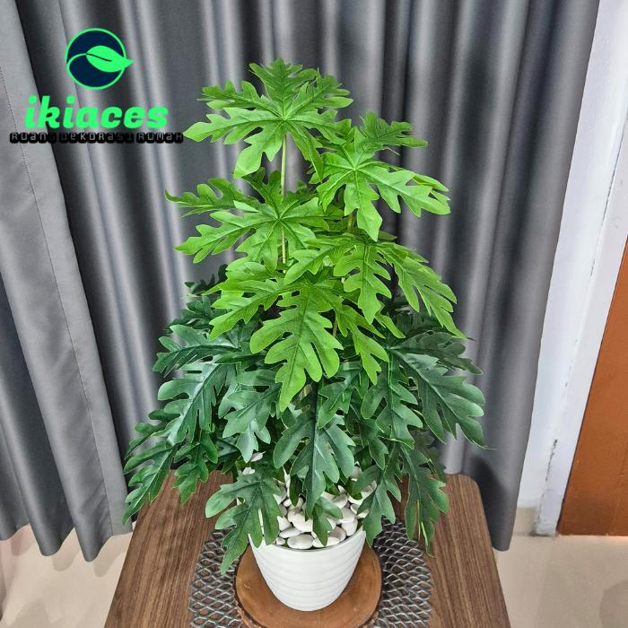 Gambar DAUN PEPAYA JUMBO PLASTIK POHON PEPAYA ARTIFISIAL DEKORASI TANAMAN HIAS DEKORASI POJOKAN RUMAH BUNGA PLASTIK AESTHETIC - POT PUTIH dari ikiaces undefined Tokopedia