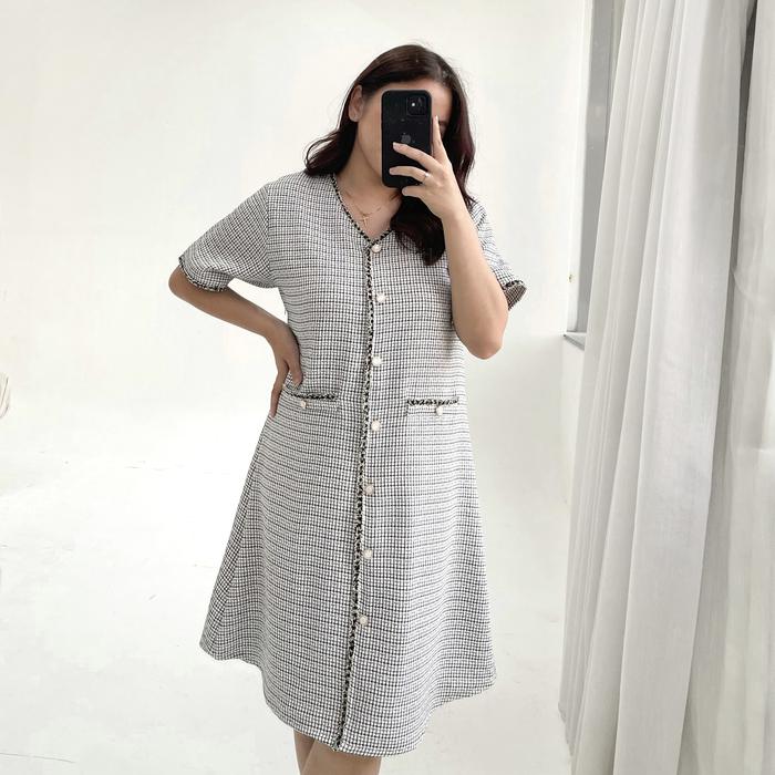 Gambar EGALE.ID - Alice Dress | Petite Mid Big Jumbo Plus Size - White, Petite dari egale.id undefined Tokopedia