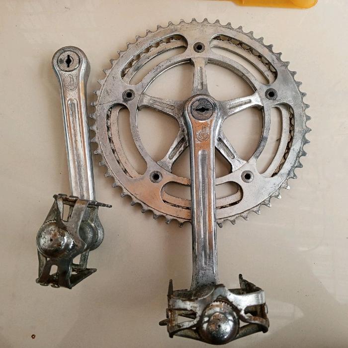 Gambar crank campagnolo dan pedal campagnolo dari omah pedah undefined Tokopedia