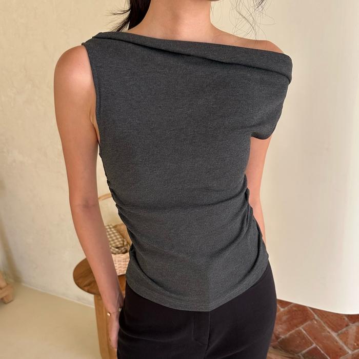 Gambar NALA TOP | ROOHA | Atasan Rib Knit Wanita Basic Top One Shoulder Sabrina - Charcoal dari Rooha undefined Tokopedia