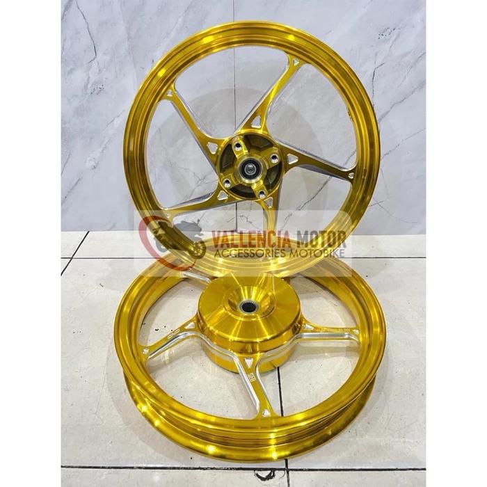 Gambar DELKEVIC DND ORIGINAL VELG RACING CNC D5 D55 5STAR MODEL ENKEI 1.60x14 & 1.85x14 VARIO 110 VARIO 125 VARIO 150 BEAT SCOOPY GENIO SPACY MIO SPORTY MIO J SMILE XRIDE FINO 115 125 M3 XEON GEAR SOUL GT VARIO110 VARIO125 VARIO150 5 STAR D 5 55 160 185 RING 14 - GOLD, MIO SPORTY dari Vallenciamotor undefined Tokopedia