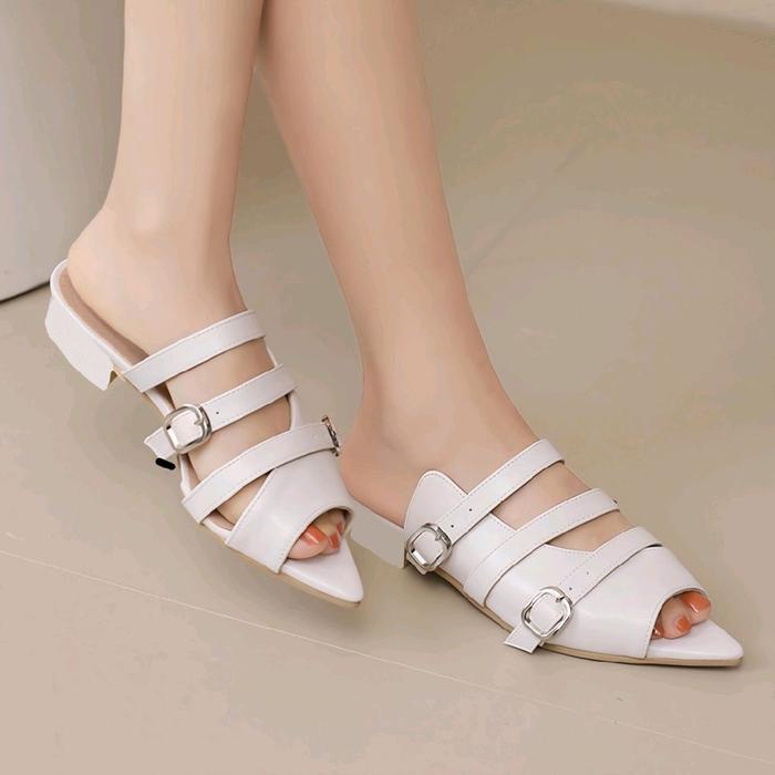 Gambar Sepatu Wanita Kerja Bianca High Heels Hak Tinggi 3cm Hitam Gesper Fashion Shoes Korean Style Sandal pantofel Cewek Pesta 119 Bisa Cod Putih - putih, 37 dari sepatubandung1401 undefined Tokopedia