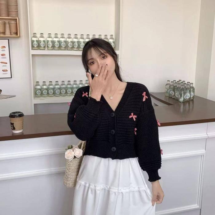 Gambar GS - Cardigan PitavCrop Korean Style Rajut Wear | Oversized Outer OOTD Korea Semi Crop Top - Hitam dari Glory.shop88 undefined Tokopedia