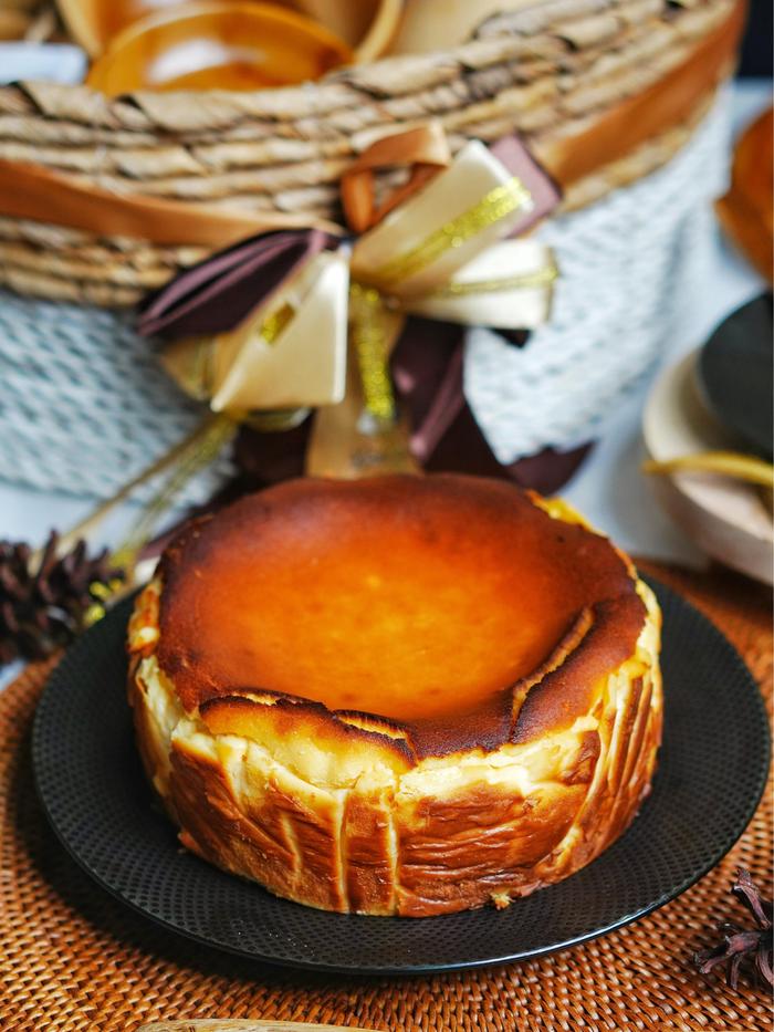 Gambar Basque Burnt Cheesecake Premium Orilla Bakery dari Orilla Bakery undefined Tokopedia