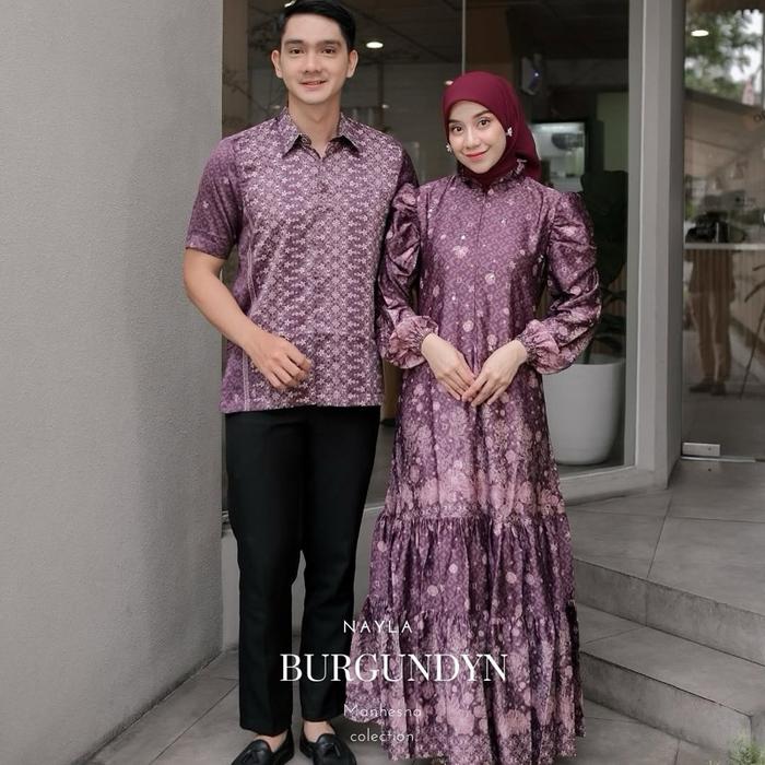 Gambar Baju Couple Sarimbit Pasangan Gamis Kemeja Kondangan Terbaru Set Pakaian Couple Gamis Kemeja Suami Istri Lengan Pendek Baju Muslim Lebaran 2026 Busui Model Terbaru Modern Kekinian - BURGUNDY, KEMEJA saja, M dari GRIYA BATIK KALONGAN undefined Tokopedia