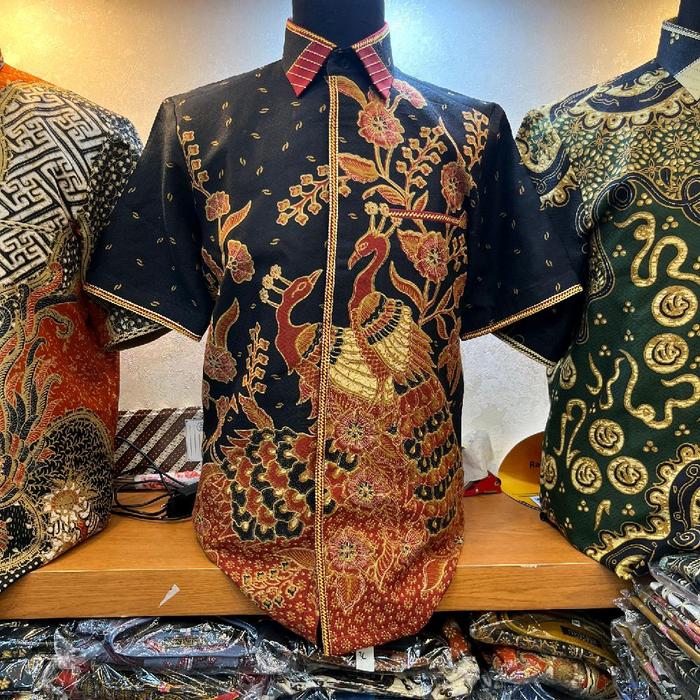 Gambar KEMEJA BATIK PRIA LENGAN PENDEK BAHAN DOBBY PREMIUM COMBINASI JAITAN SMOCK BORDIR BENANG TIMBUL SEMI JAS EXCLUSIVE THAMRIN CITY - Kemeja, S dari STEFFI BATIK undefined Tokopedia