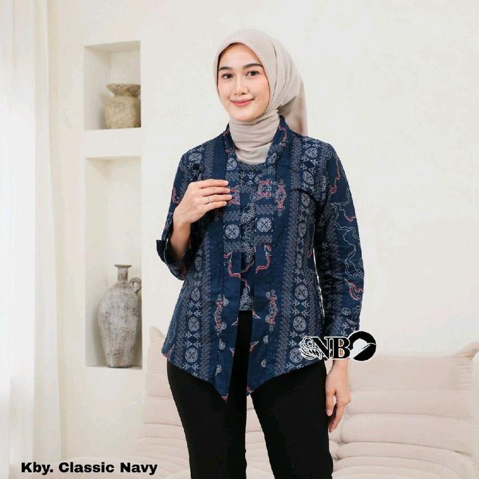 Gambar Set Baju Batik Couple Terbaru Atasan Monalisa Genes Blouse Blus Kemeja Pria Kancing Resleting Katun Pekalongan Seragam Kerja Setelan Kondangan Pasangan Pendek Motif Satin Panjang m Velvet XL Bolero Sarimbit Hem Keluarga Keren - B shanum biru, M dari arzbatik undefined Tokopedia