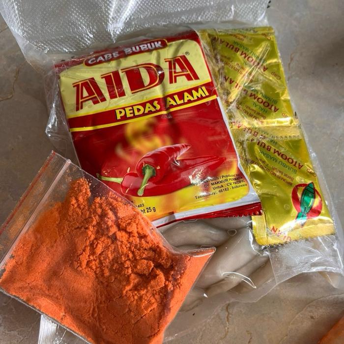 Gambar Cicos atau petrik Jajanan jadul snack SD pedas Makanan kering atau setengah matang - Cicos 750g bumbu BALADO+2pcs Atom+Aida dari Dapur.amy undefined Tokopedia