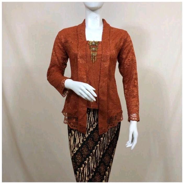 Gambar Atasan Kebaya Kutubaru Brokat Modern Baju Kartini Wisuda Pesta Kondangan Ukuran Jumbo Warna Teracota Dress Wanita Panjang Batik Dewasa Cantik Mewah Hitam Navy Tunik Katun - teracota, M dari Kebaya ollshop undefined Tokopedia