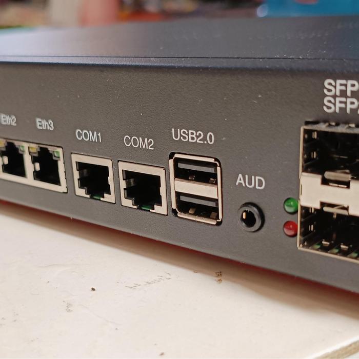 Jual MikroTik X86 Industrial Mini Router PC 4 Core 3.4 Ghz 6 Port 2.5G ...