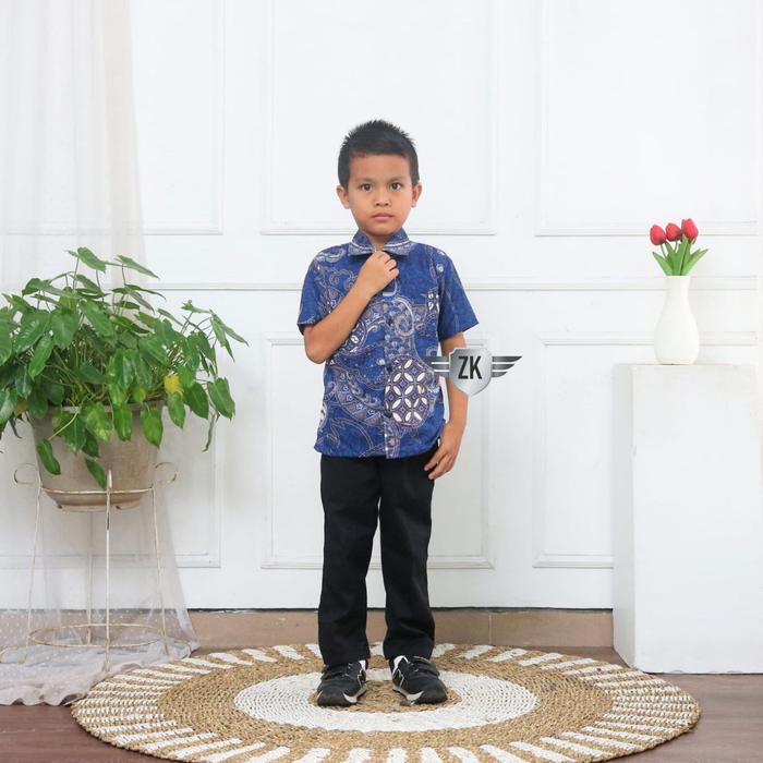 Gambar Terbaru couple Kemeja batik ayah dan batik anak cowok BATIK Warna Biru elektrik Batik 2024 Keluarga Hem Panjang Pendek Katun Motif Seragam Gamis Baju Atasan Sarimbit bayi lebaran Wanita Pasangan - HEM ANAK, M dari Batik Kita_NEW undefined Tokopedia