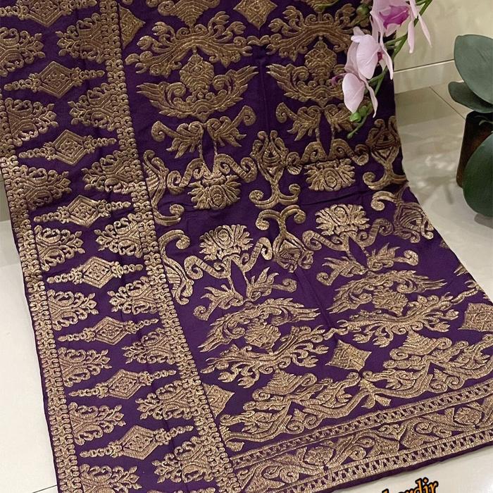 Gambar KAMEN BORDIR SONGKET BALI | KAMEN LEMBARAN - Cendana ungu dari kebayamodern.ind undefined Tokopedia