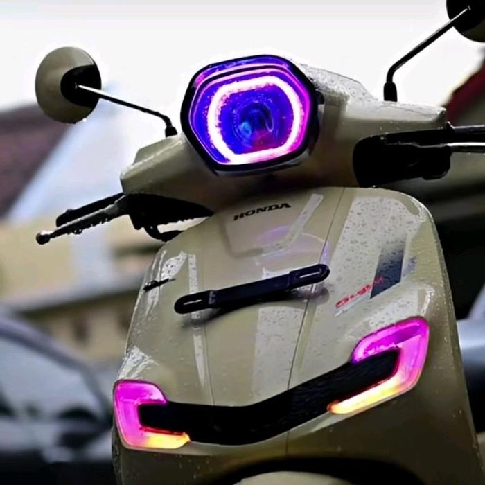 Gambar Honda Biled Stylo 160 PNP Car Pemasangan PNP Dilengkapi Kabel & Devil Eyes Crystal Garansi 1 Tahun motorcycle dari elevenzerro undefined Tokopedia