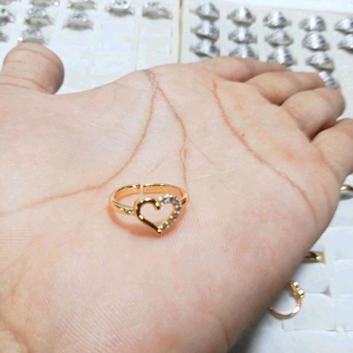 Gambar Cincin Anak-anak perempuan Anti karat Costume - Warna Gold dari ANGGARI OLSHOP undefined Tokopedia