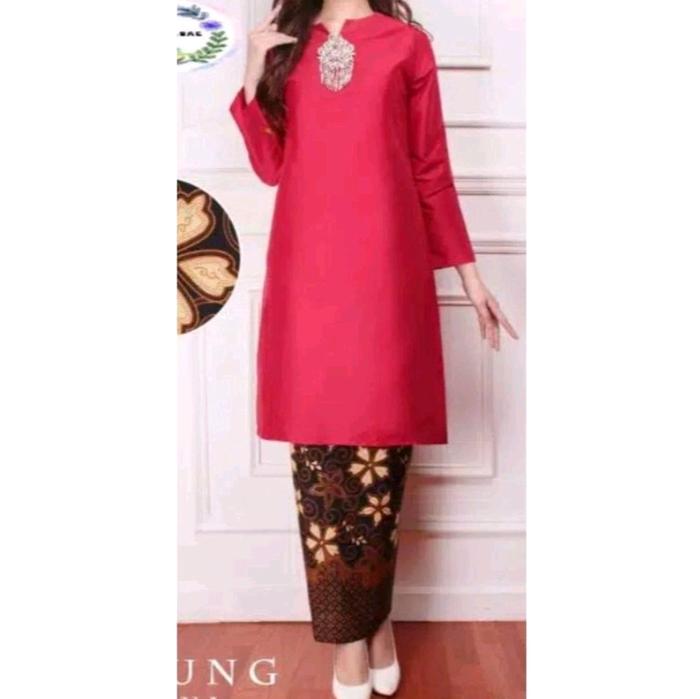 Gambar BIG SALE baju Melayu(atasan saja)/BAJU kurung malaysia /baju kurung minang / - merah, S dari lisaoffsop id undefined Tokopedia