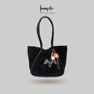 Gambar Fassystore Totebag Suede Wanita Aesthetic Selena - Black + Ganci dari fassystore_NEW undefined Tokopedia