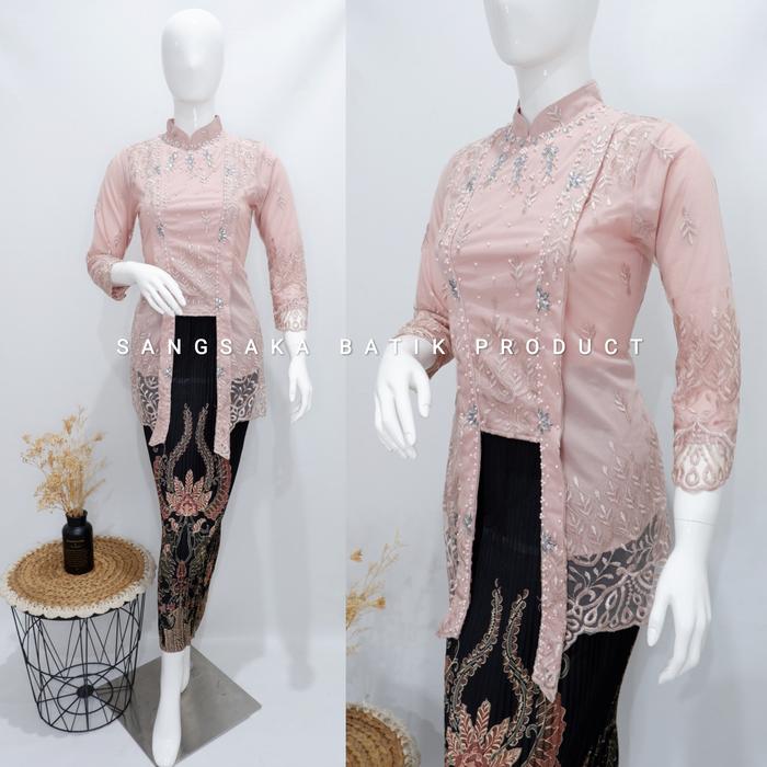 Gambar Kebaya Kutu Baru / Kebaya Tunik / Tunik Brokat / Kebaya Modern / Kebaya tile / Kebaya Favorite / Batik Couple - ROSE GOLD, Atasan saja M dari sangsakabatik_NEW undefined Tokopedia