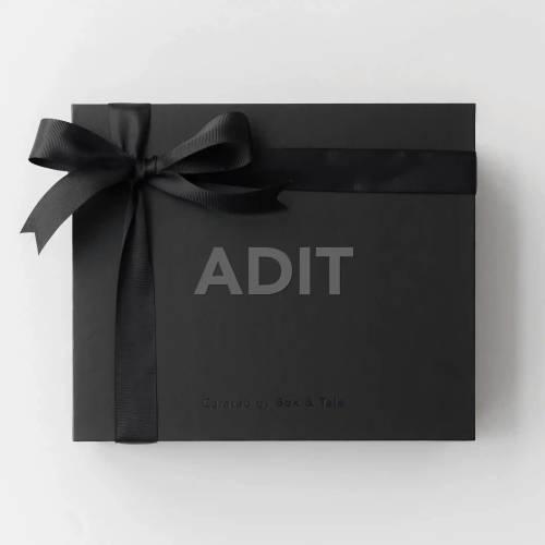 Gambar HADIAH WISUDA/KELULUSAN/GRADUATION - YOU’VE COME SO FAR by Box & Tale - HITAM  dari Box & Tale Kota Administrasi Jakarta Barat Tokopedia