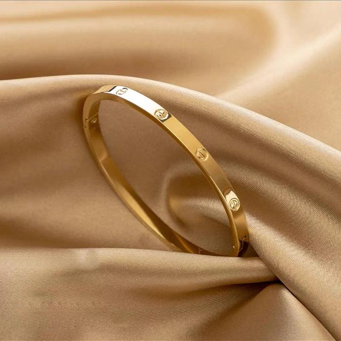 Gambar Gelang Nagita Slavina Satuan / Gelang Titanium Wanita Bangle Berlian Elegan Bracelets - gold, 16cm dari MR JAWELLERY undefined Tokopedia