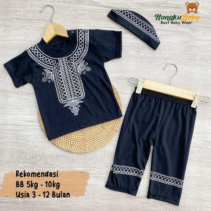 Gambar Nanaku Baby - Set Baju Muslim Bayi Laki Laki Setelan Koko Free Peci Lengan Pendek Celana Panjang Usia 3-12 Bulan - Hitam dari Nanaku Baby undefined Tokopedia